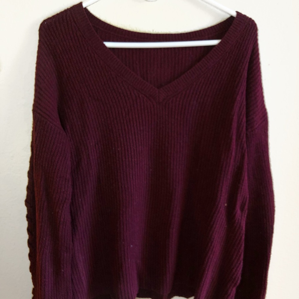 Maroon sweater